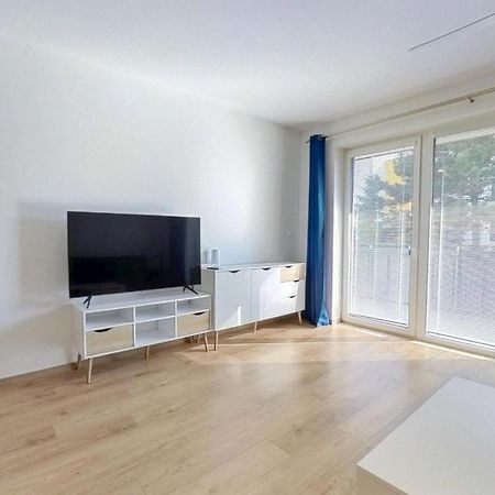 Air-Conditioned 2 Room Apartment, With Terrace, Rovinka 203 Экстерьер фото