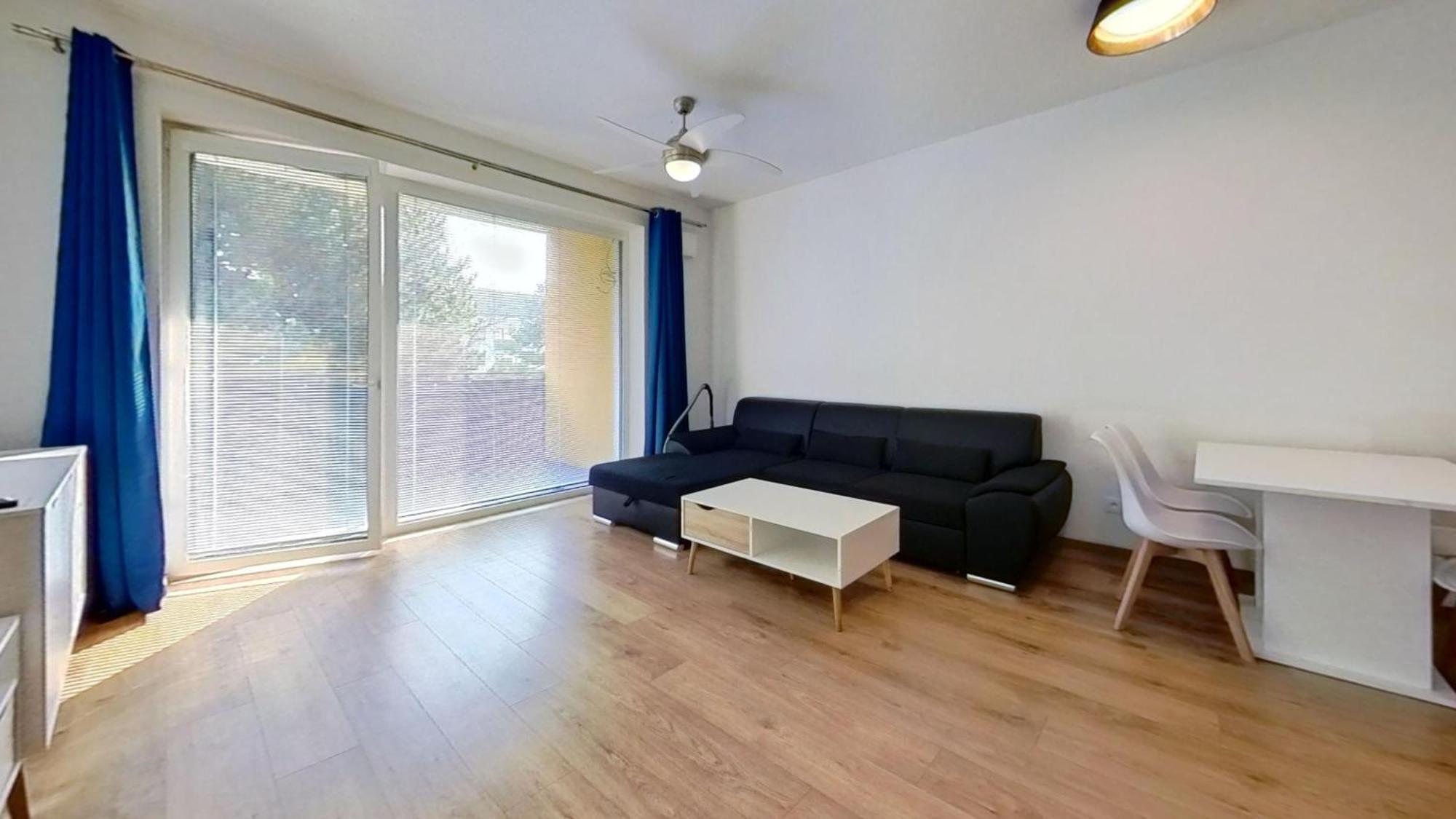 Air-Conditioned 2 Room Apartment, With Terrace, Rovinka 203 Экстерьер фото