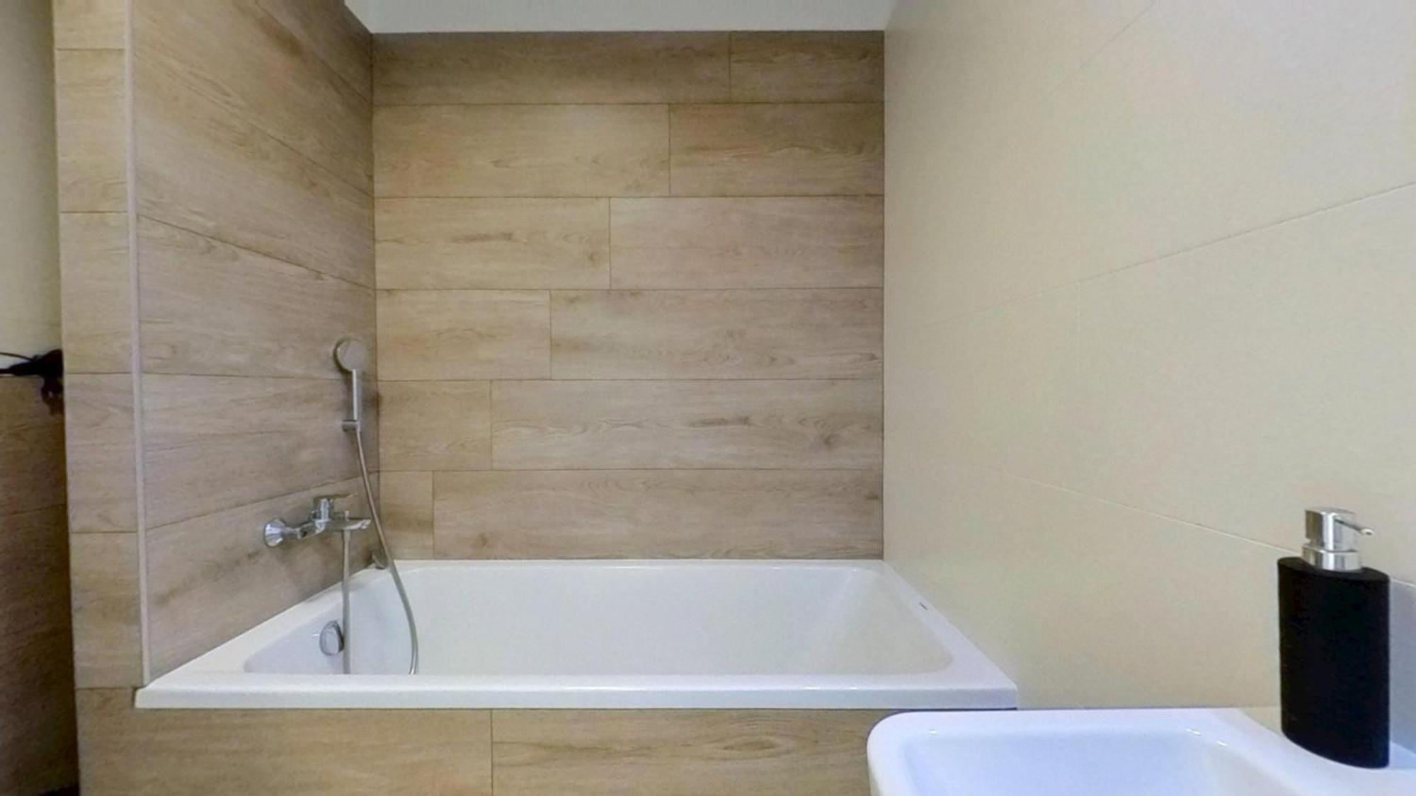 Air-Conditioned 2 Room Apartment, With Terrace, Rovinka 203 Экстерьер фото