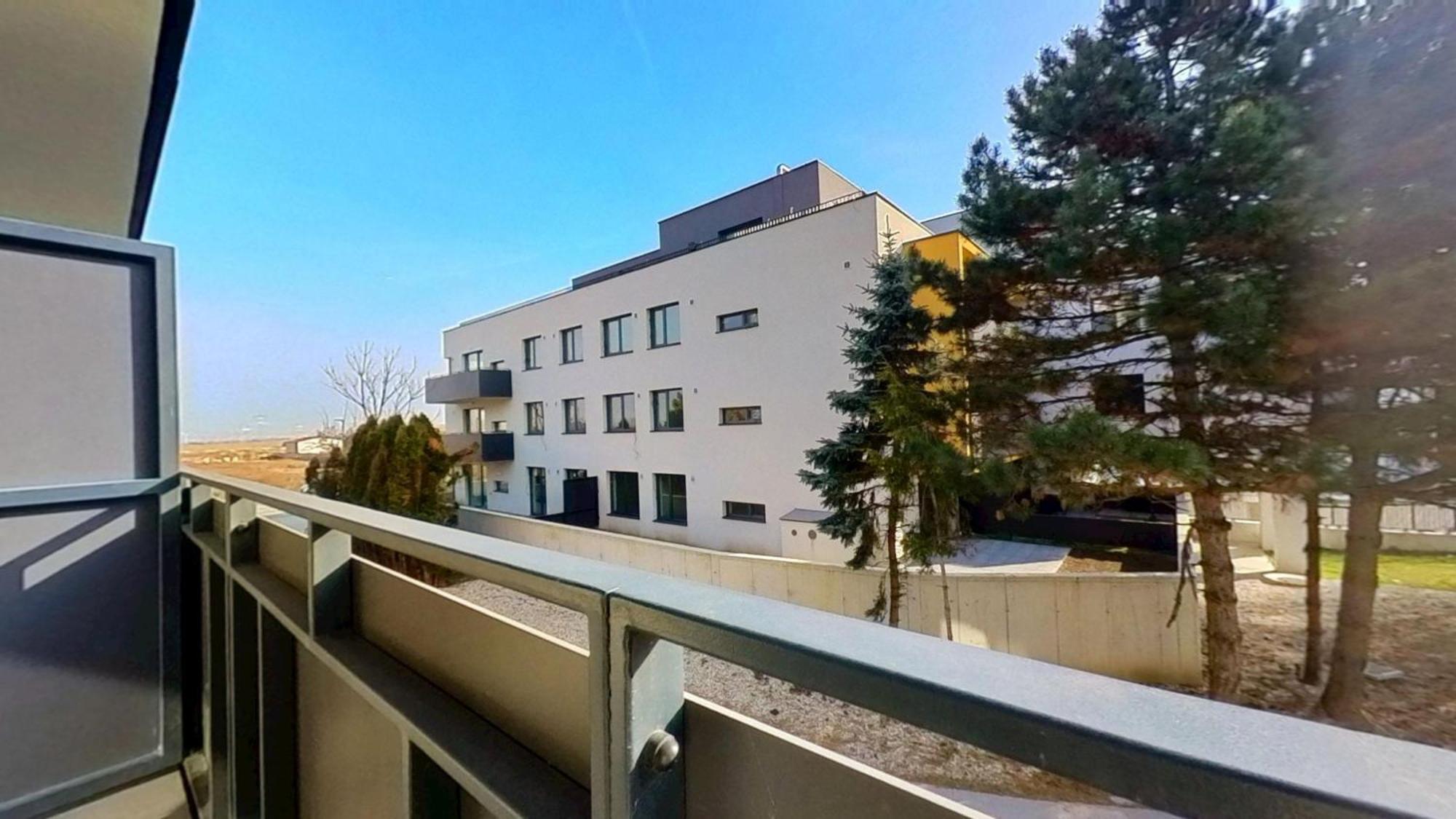 Air-Conditioned 2 Room Apartment, With Terrace, Rovinka 203 Экстерьер фото